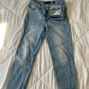 Lucky brand light wash Bridgette skinny jeans